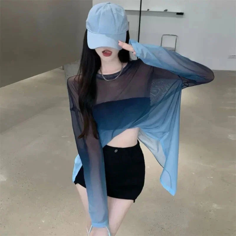 Women's Gradient Sheer Backless Long-Sleeve Top