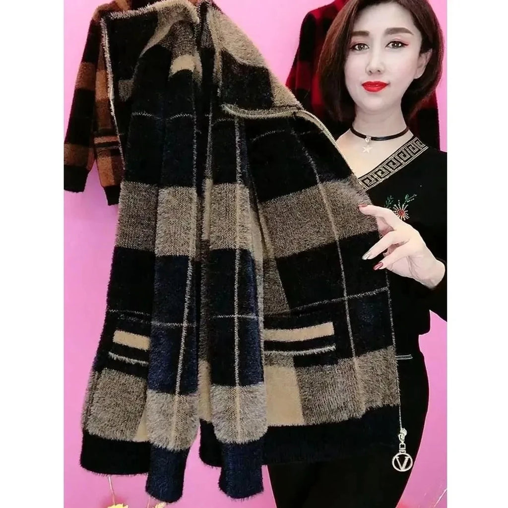 Women’s Thick-Knit Plaid Cardigan with Stand Collar