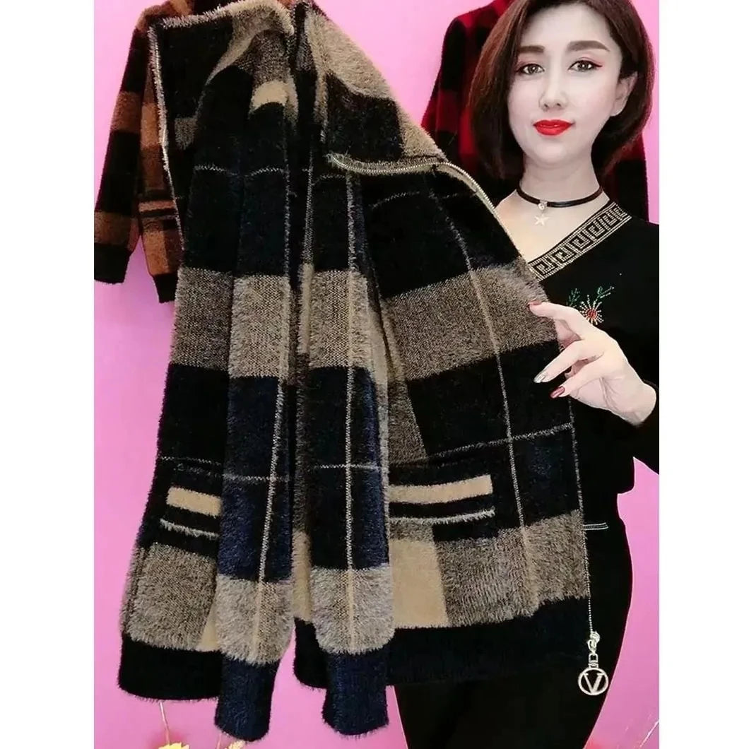 Women’s Thick-Knit Plaid Cardigan with Stand Collar