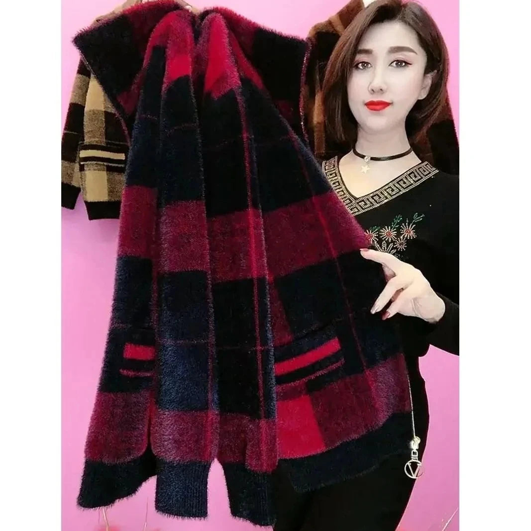 Women’s Thick-Knit Plaid Cardigan with Stand Collar