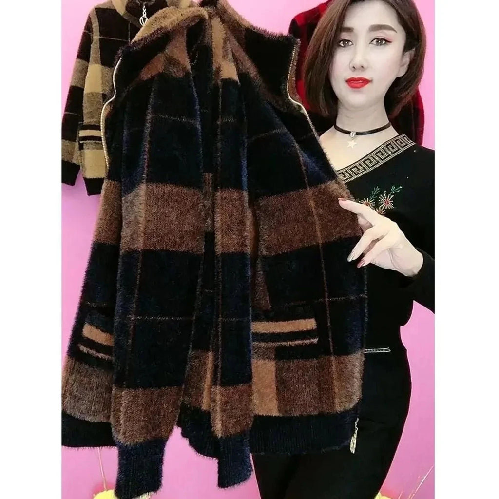 Women’s Thick-Knit Plaid Cardigan with Stand Collar