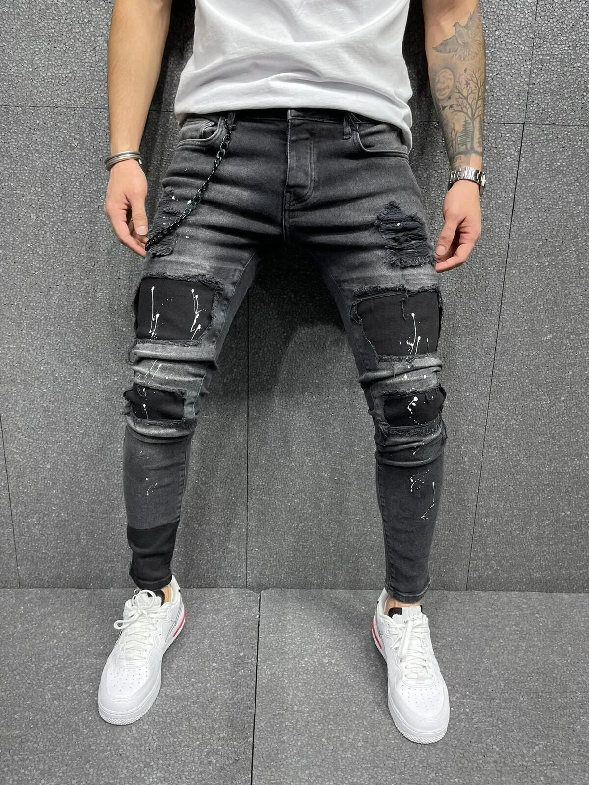 Men’s Ripped Slim-Fit Stretch Jeans