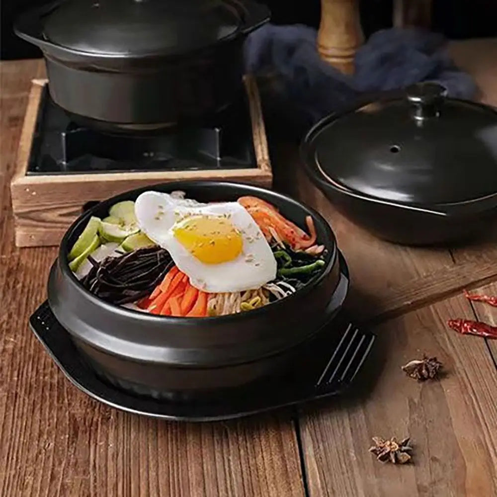 16 cm Korean Stoneware Bibimbap Pot with Tray | Model Pink