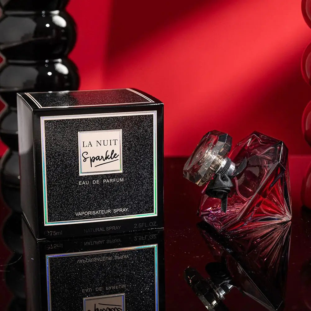 LA NUIT Sparkle Floral-Fruity Eau de Parfum, 75 ml | Model Pink
