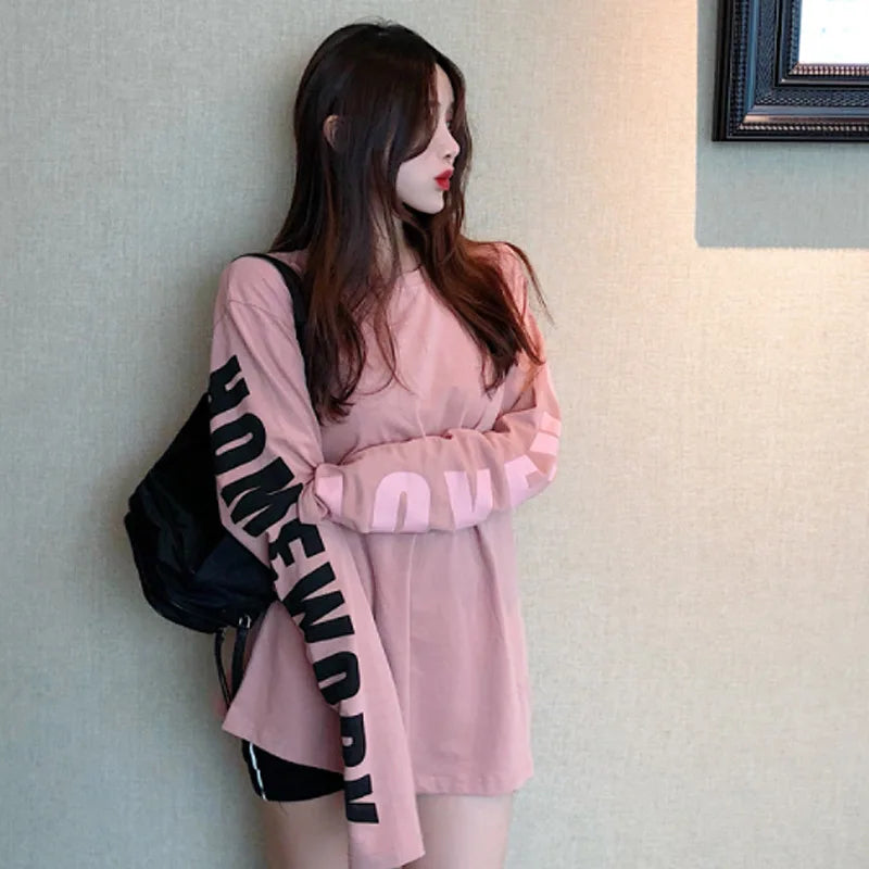 Women's Relaxed-Fit Letter-Print Long-Sleeve T-Shirt