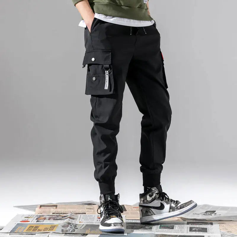 Men's Relaxed-Fit Cargo Jogger Pants